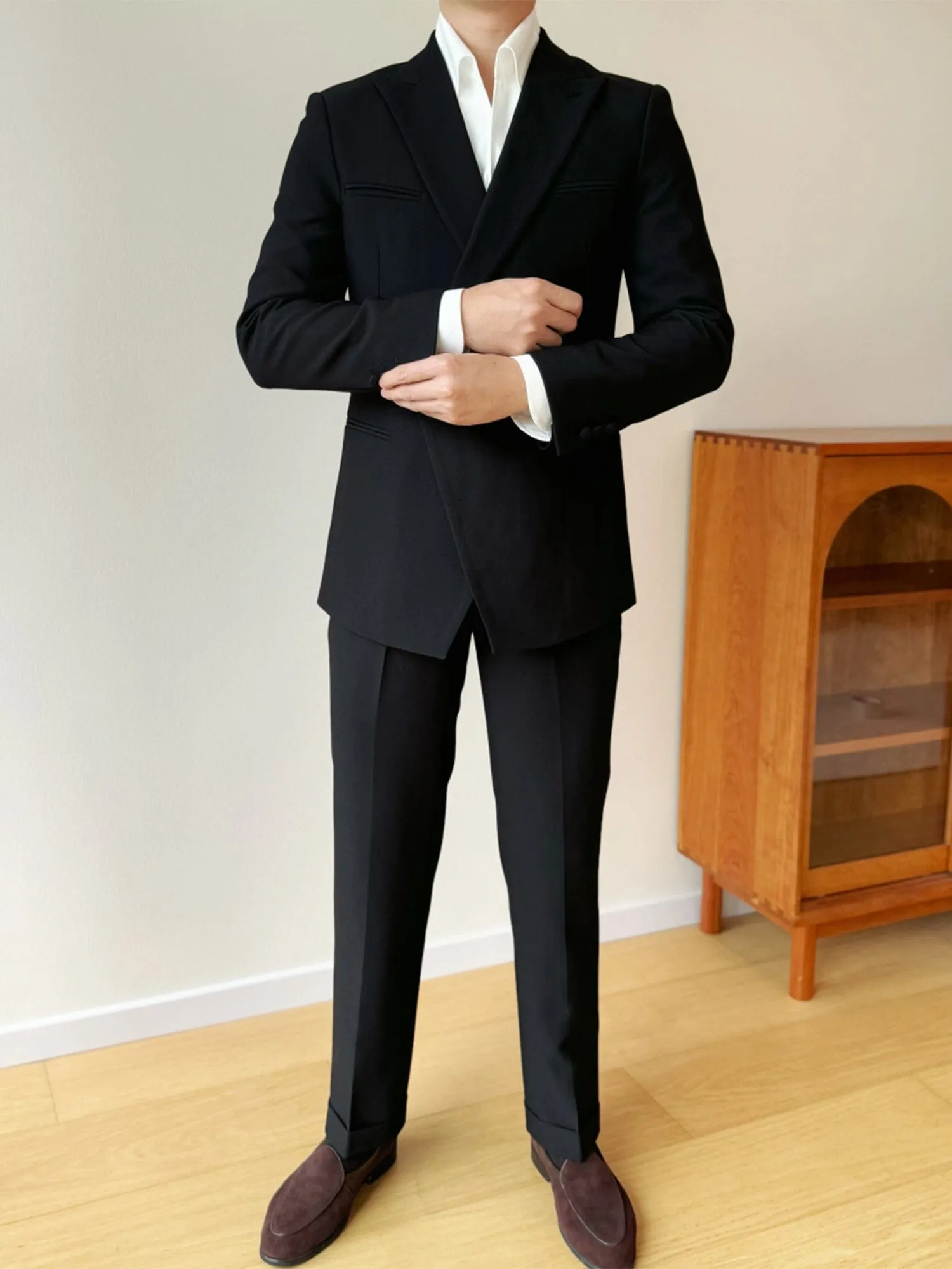 Black 2 piece Casual Slim Fit Peak Lapel Solid Color Men's Suit (Blazer Pants)