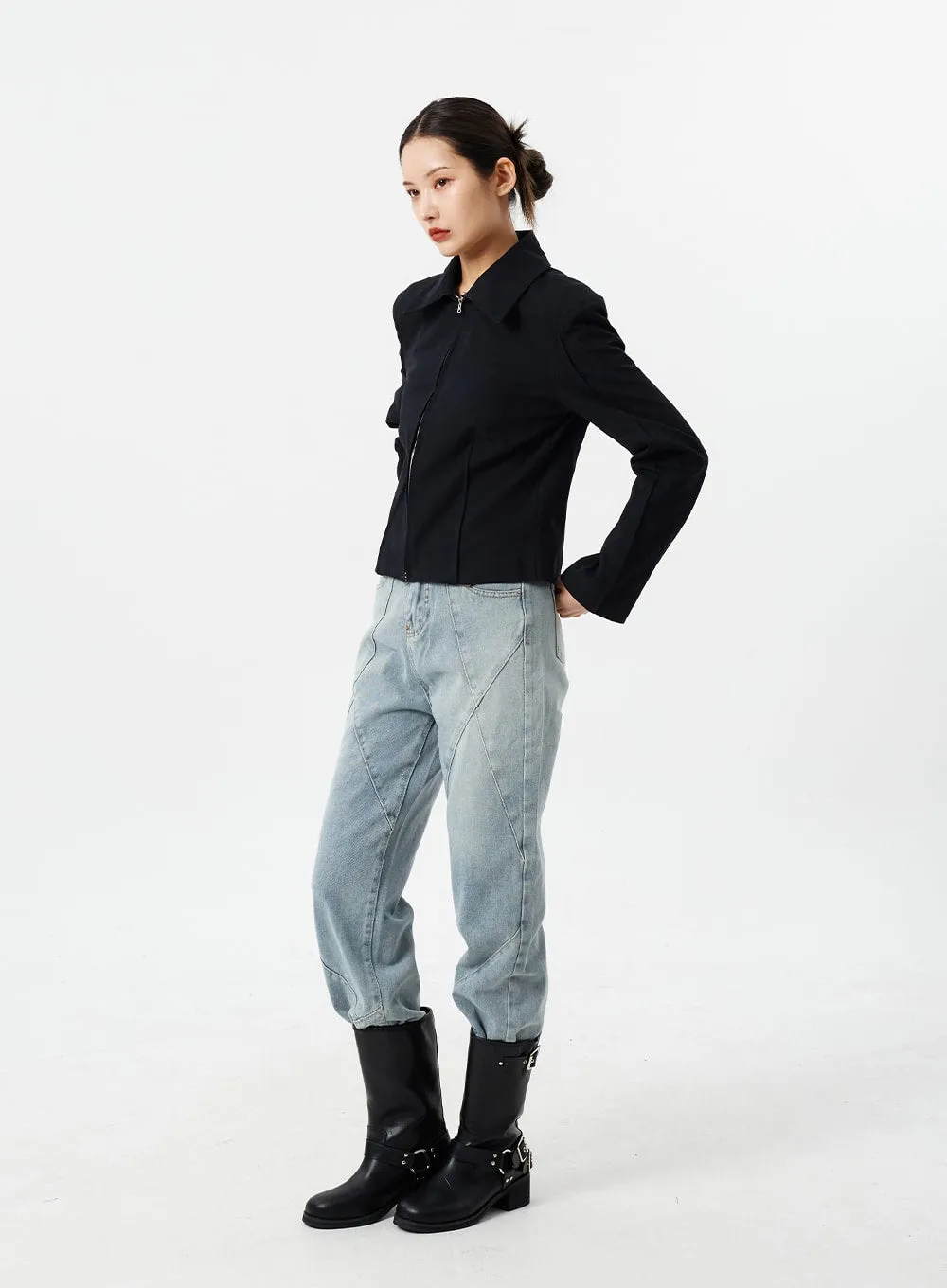 Light Wash Straight Leg Jeans CM307