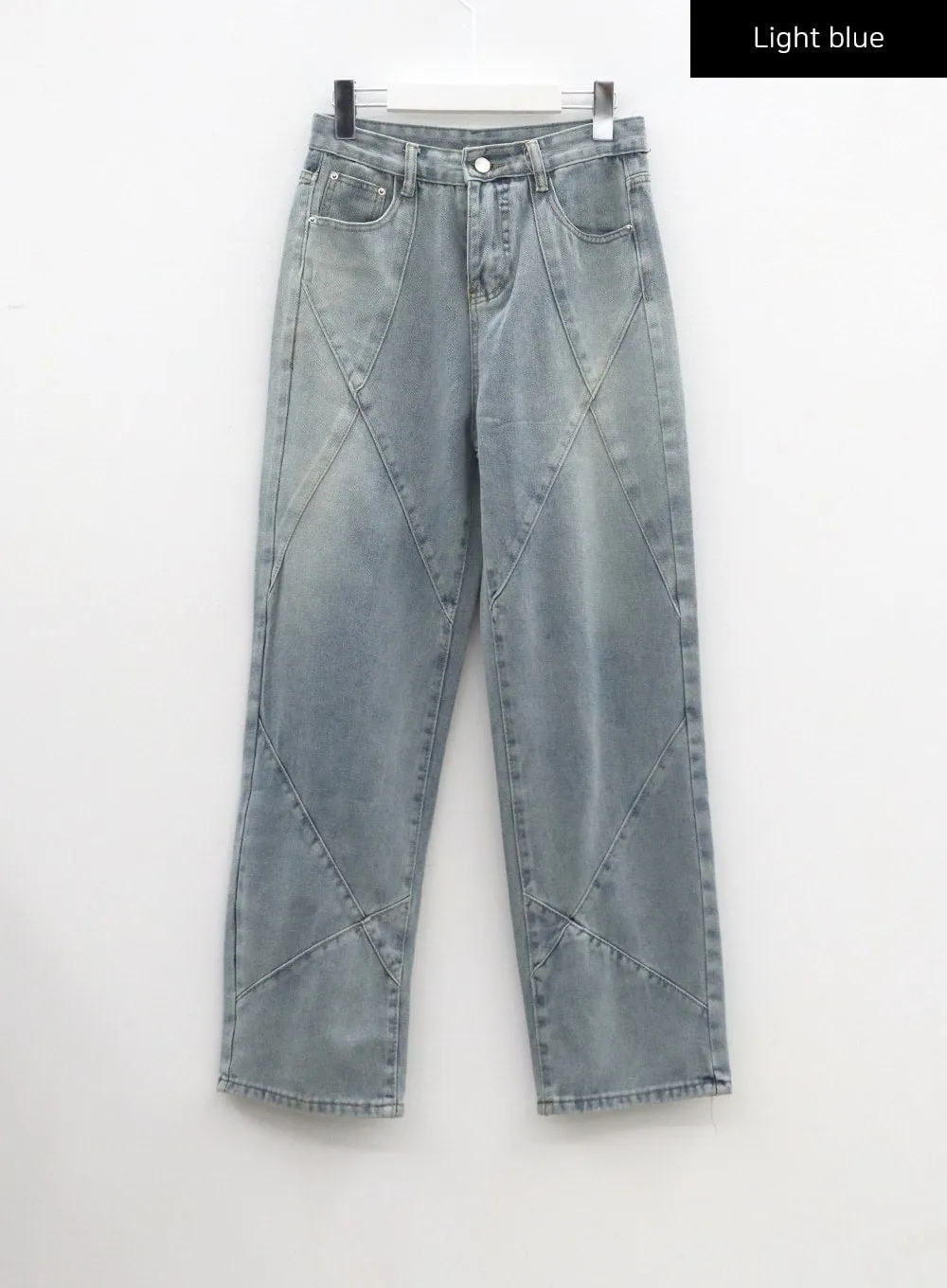 Light Wash Straight Leg Jeans CM307
