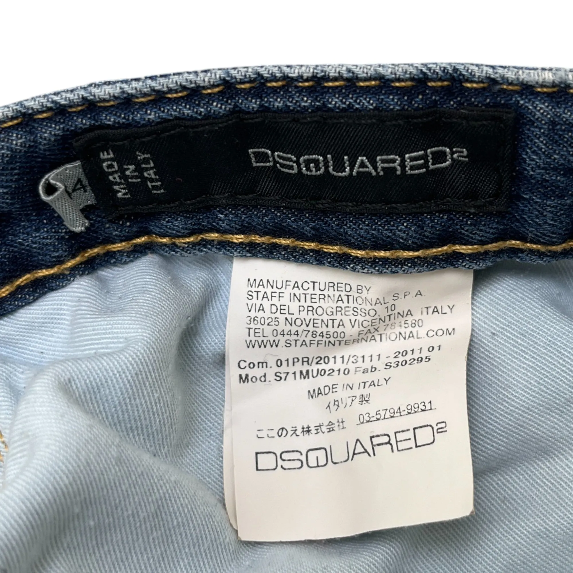 Men's Plaque Logo Shorts Blue Size IT 44 / UK 28