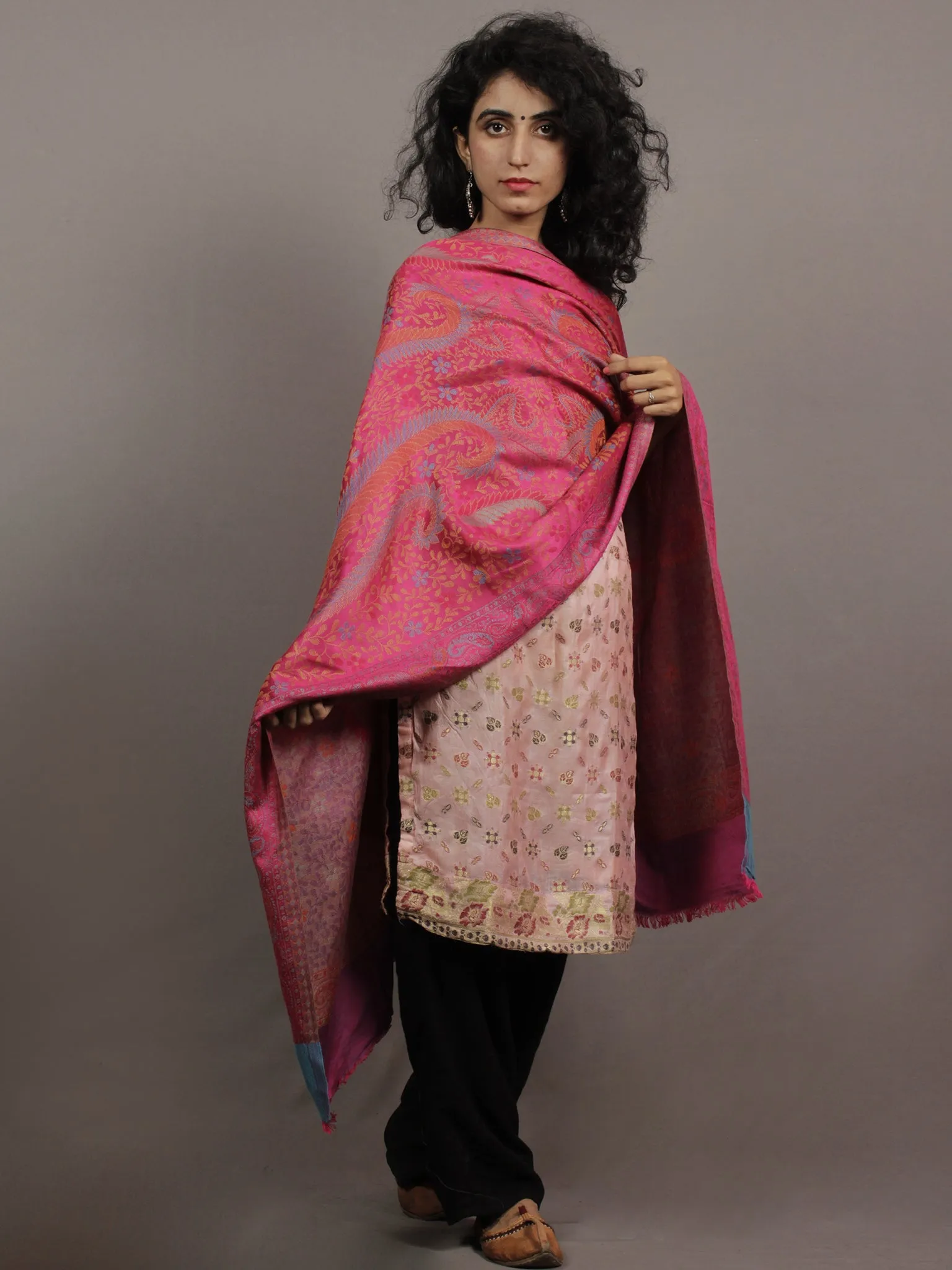 Pink Green Blue Cashmere Jamawar Silk Woolen Stole - S6317208