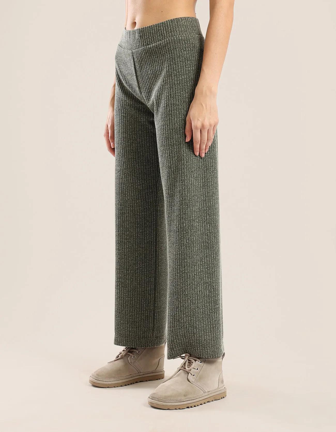 Straight leg pants in ribbed tricot