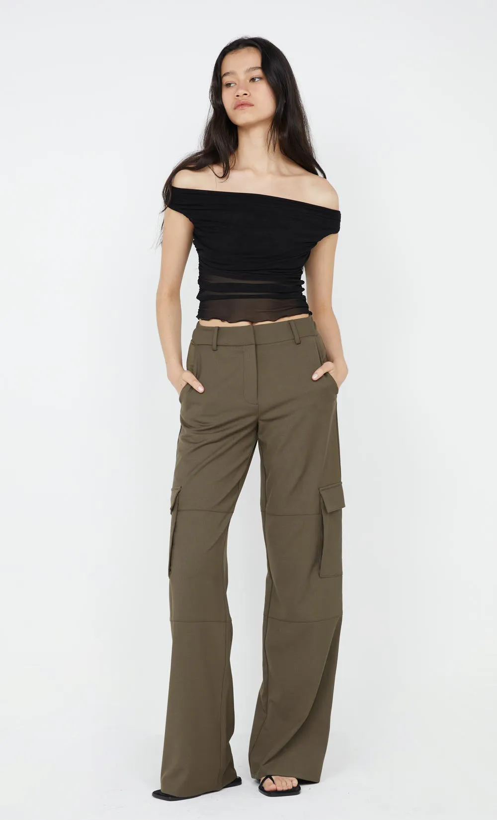 TERI POCKET PANT - OLIVE