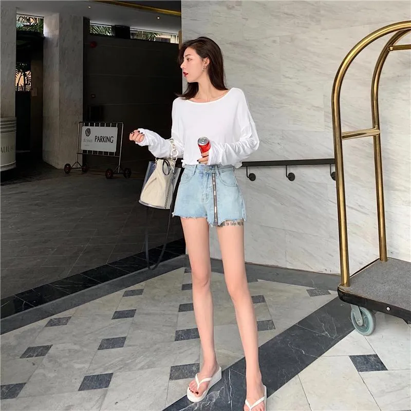 Zipper High Waist Ripped Edge Denim Shorts